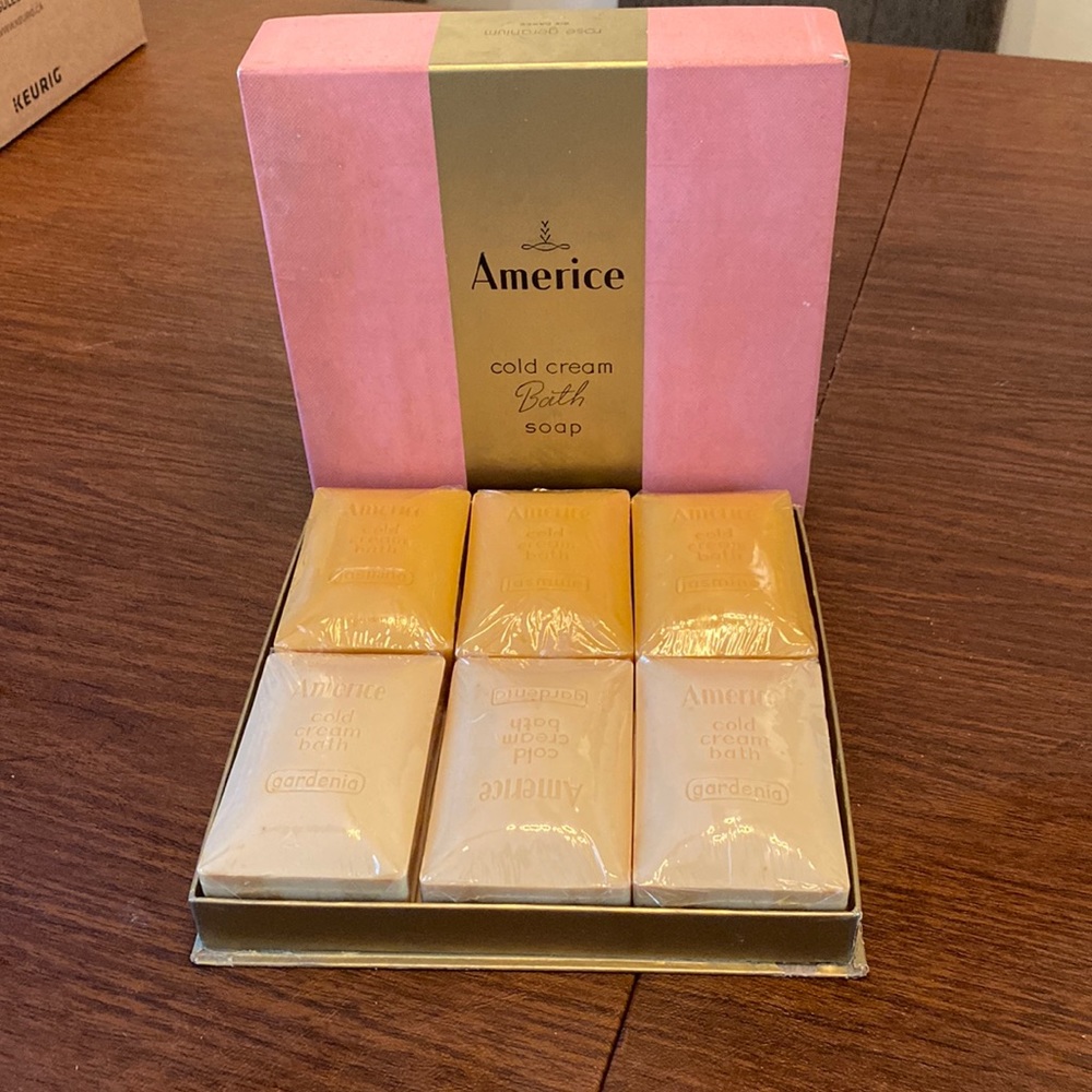 Vintage Marshall Field & Co America cold cream Bath Soap Bars